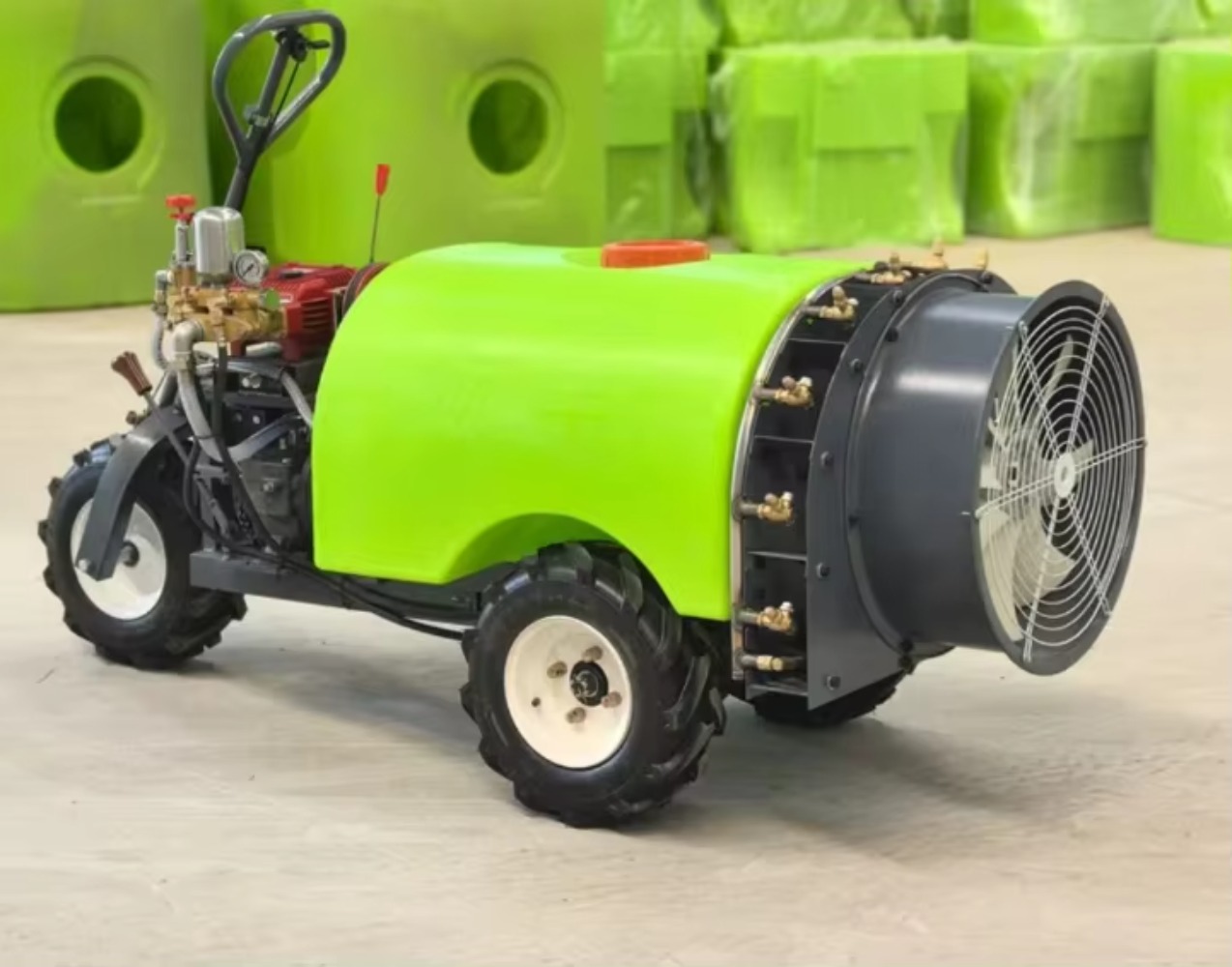 Self-Propelled Air-Driven Spra - Orchard Sprayer Tractor 评论和价格